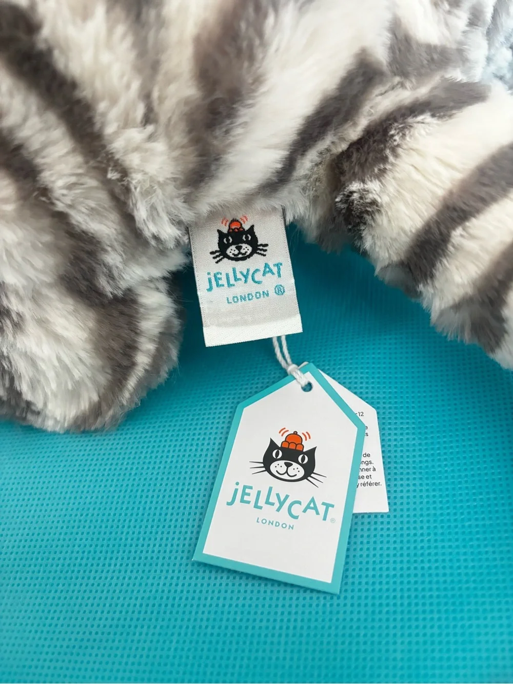 Jellycat Large Sacha Snow Tiger BNWT - 100% Authentic with Dust Bag
